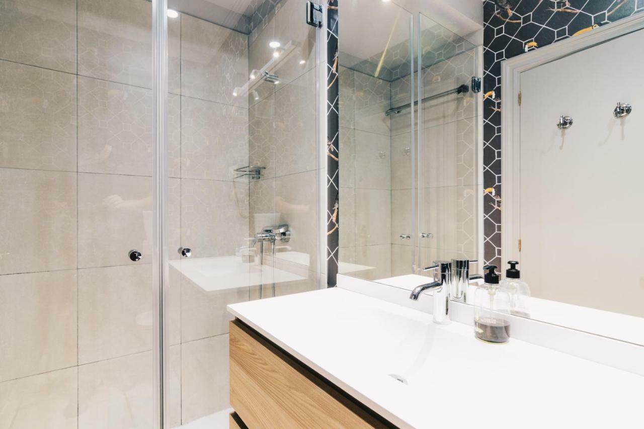Gran Via Apartment By People Rentals Bilbao Buitenkant foto