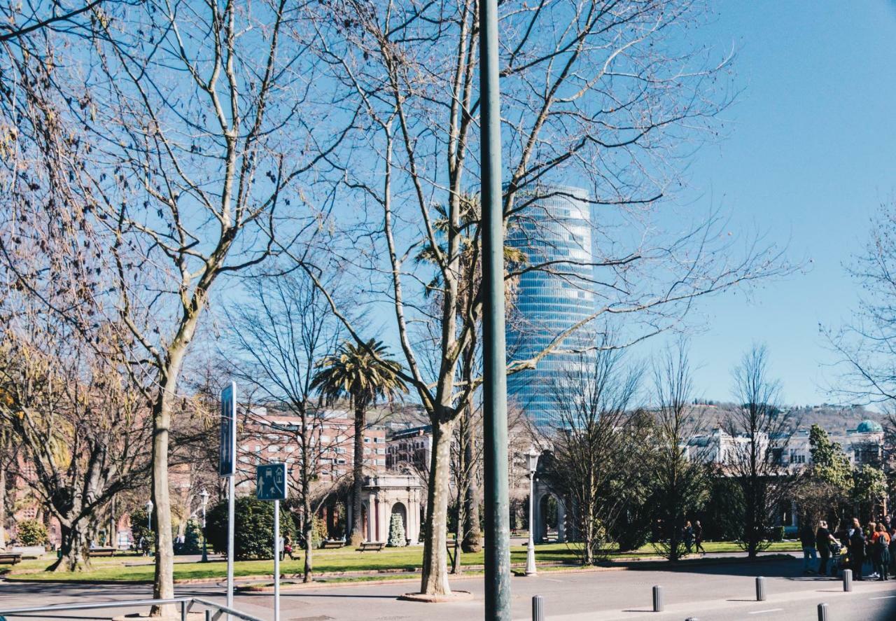 Gran Via Apartment By People Rentals Bilbao Buitenkant foto